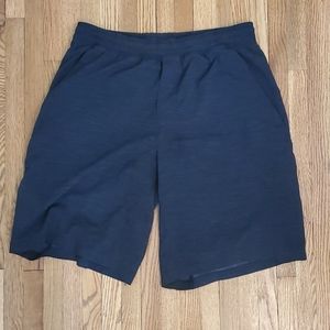 Lululemon pacebreaker 7 in black shorts w/ liner